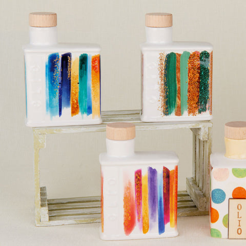 Oliera bomboniera in ceramica con tappo in legno e decorazioni multicolore.