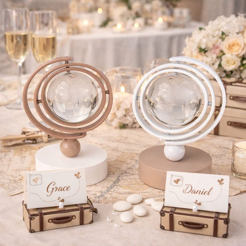 Bomboniera clessidra con globo in vetro decorativo, simbolo del tempo e dei ricordi per eventi speciali