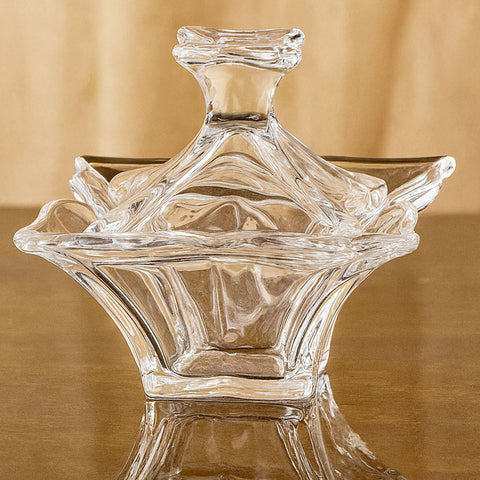 Contenitore porta confetti in vetro a forma di fiore, elegante e trasparente.