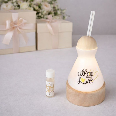 Diffusore essenza con LED All You Need Is Love bianco in vetro con base in legno, bomboniera matrimonio