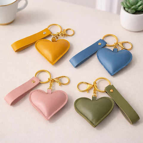 Portachiavi Cuore in Ecopelle Colorata – Bomboniera Originale per Eventi