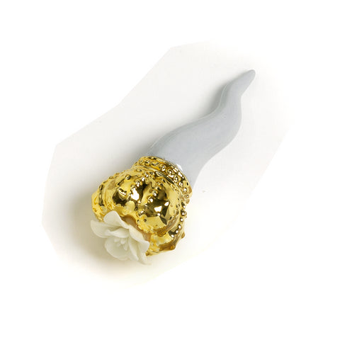 Cornetto portafortuna celeste con corona e fiore