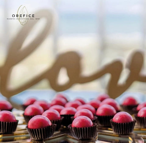 Confetti Orefice Abbracci Rossi 500gr