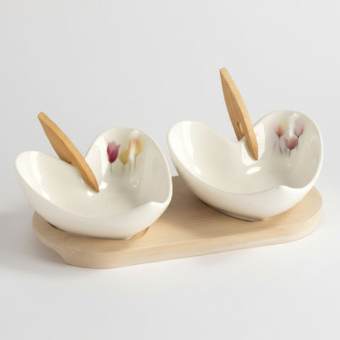 Antipastiera a Cuore in Porcellana con Tulipani Mandorle