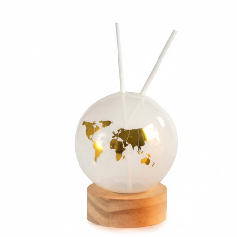 Bomboniera diffusore a forma di mappamondo in vetro bianco satinato con planisfero oro e base in legno naturale