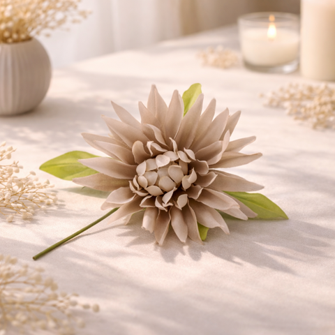 Fiore decorativo Dahlia artificiale – stile elegante per cerimonie e allestimenti