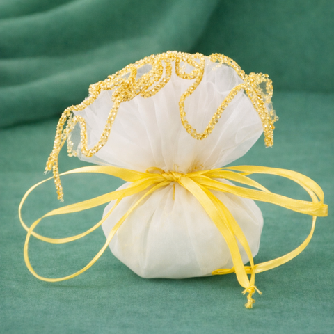 Sacchetto Portaconfetti Nozze d’Oro in Tulle Avorio con Dettagli Oro