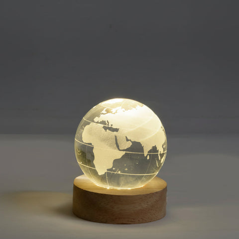 Lampada Sfera di Cristallo 3D Mappamondo con Base in Legno LED - Luce Notturna Creativa