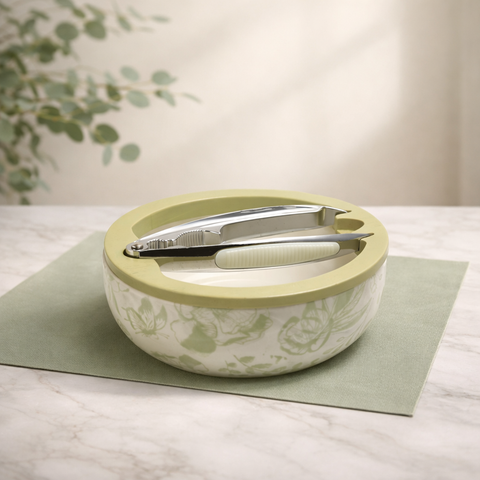 Set schiaccianoci con ciotola decorata floreale verde Linea Flora Madrhélen