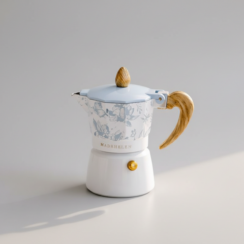 Caffettiera Madrhélen Linea Flora azzurra con decoro floreale e manico in legno